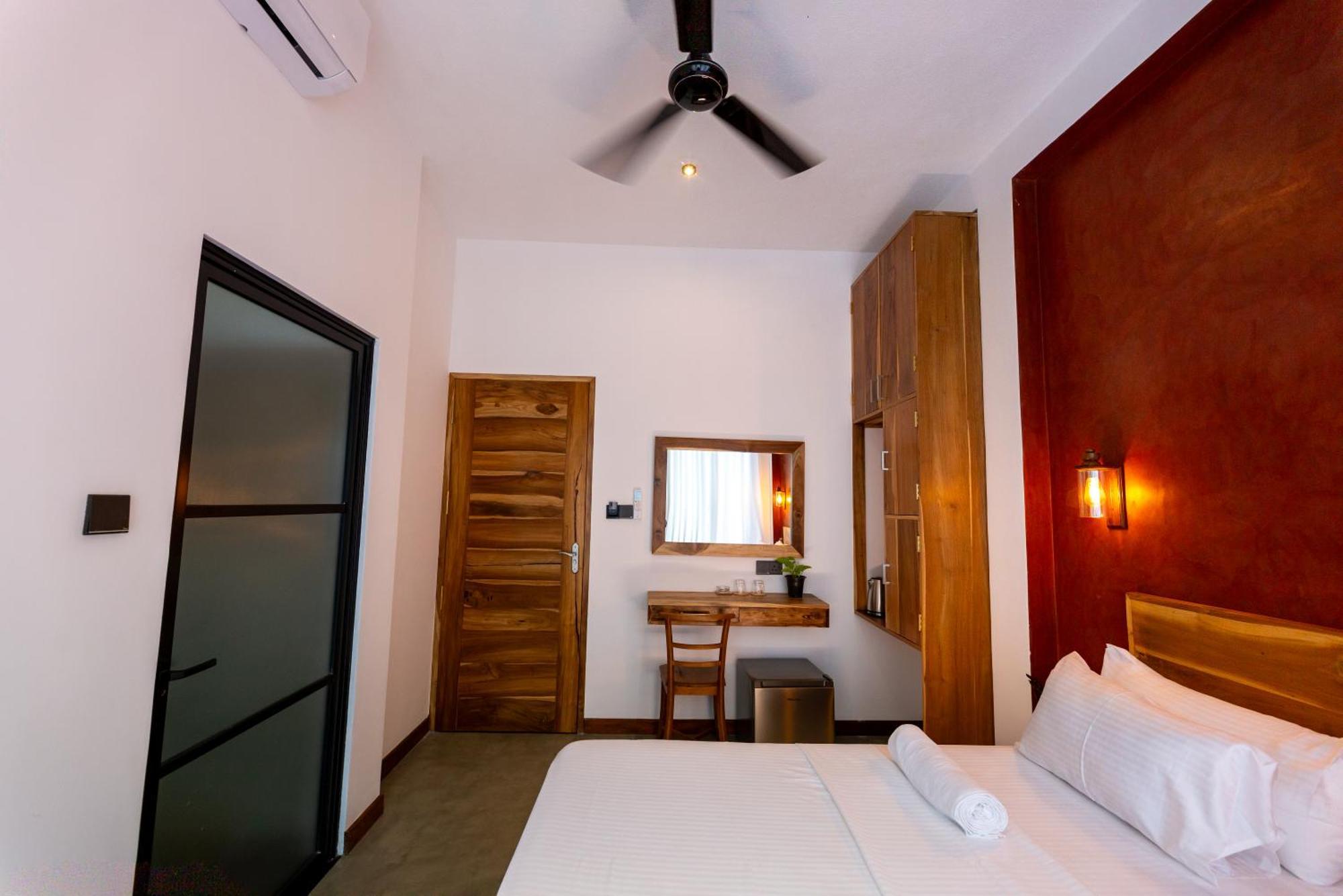 Hotel El Destino Hiriketiya à Dikwella Extérieur photo